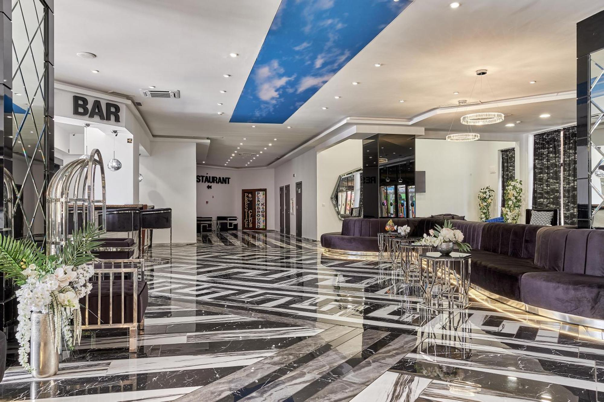 וארנה Prestige Hotel And Aquapark מראה חיצוני תמונה