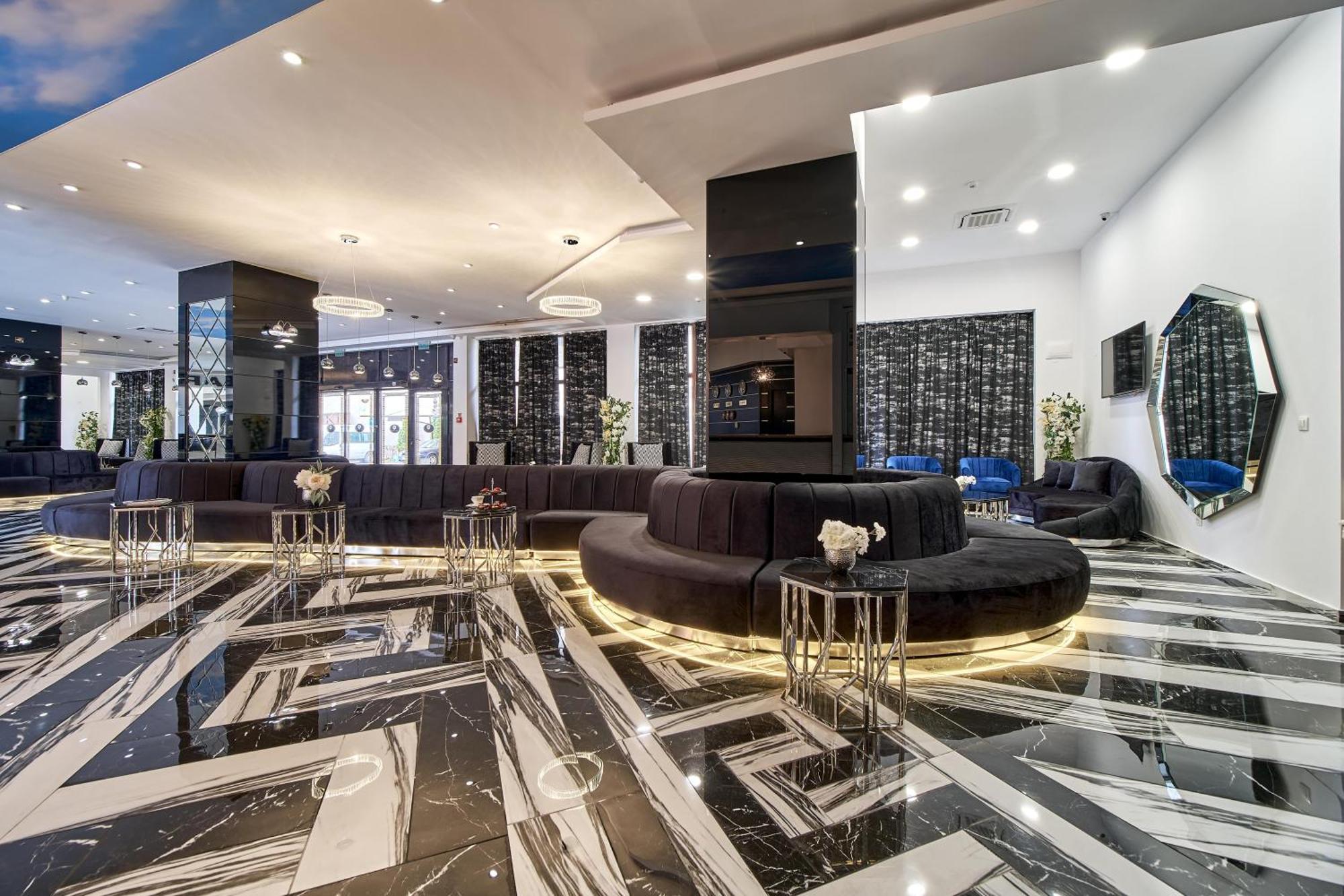 וארנה Prestige Hotel And Aquapark מראה חיצוני תמונה